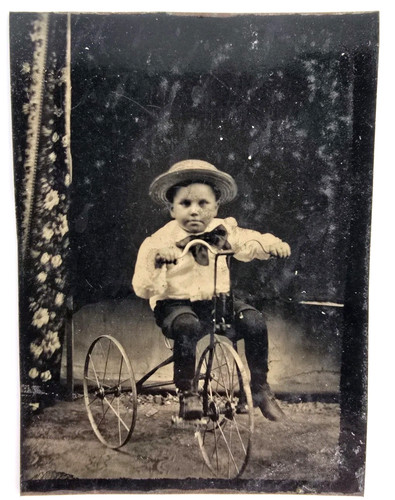 Antique tintype photo - antique, adorable